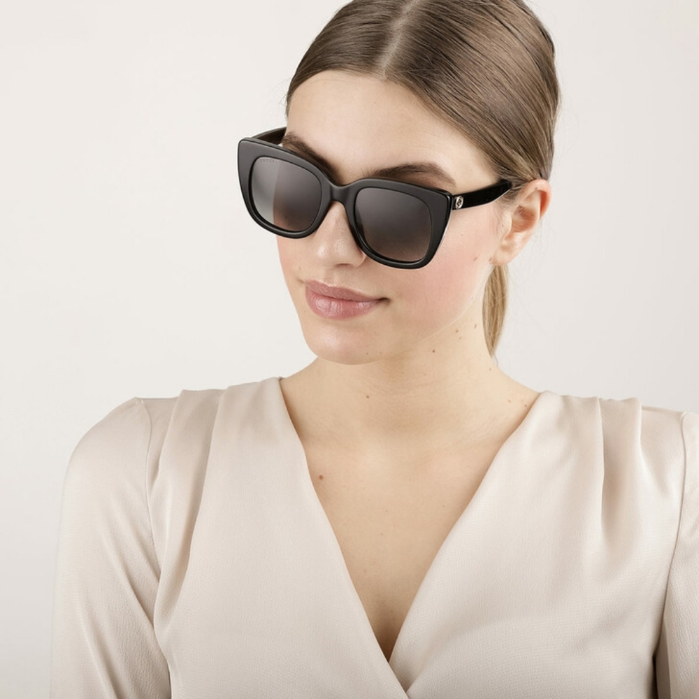 NEW GUCCI CAT-EYE WOMEN'S SUNGLASSES GG0163SN 001 BLACK GUCCI EYEWEAR GG0163SN - Picture 1 of 9